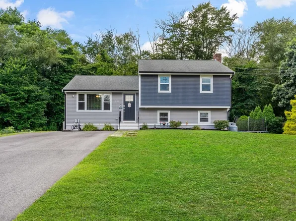 634 Sesame St, Dighton, MA 02715