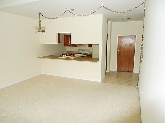 2nd image of 185 Hunt Club Dr