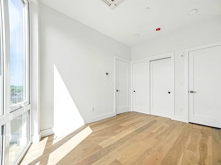 36-38 Hichborn St #103 — Photo 3