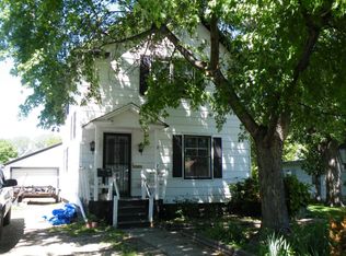 713 9th Ave SE, Aberdeen, SD 57401