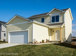 2619 Shadow Creek Ln, Des Moines, IA 50320