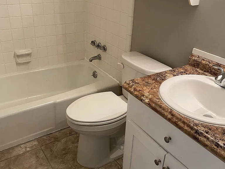 2018 Acker Dr — Photo 10