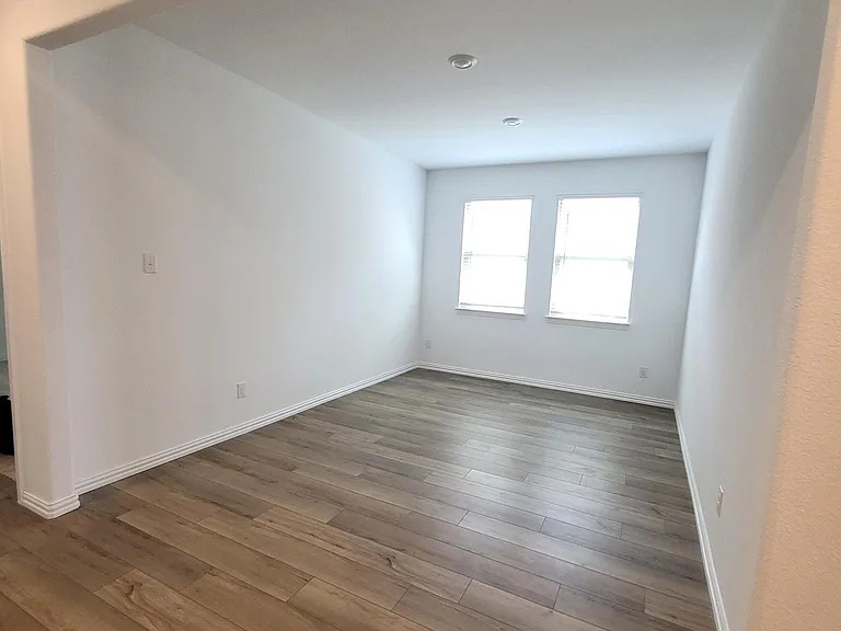 1204 Mimosa Ln — Photo 25