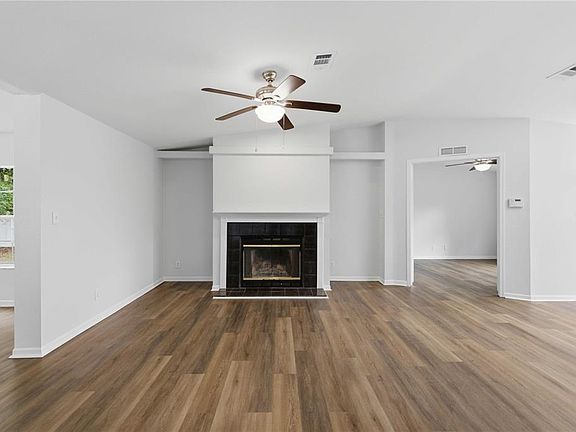 5th image of 100 SE 81st St