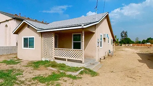 26026 9th St Photo 1