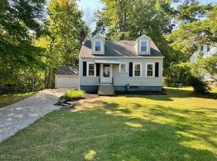 26203 Tryon Rd, Bedford, OH 44146