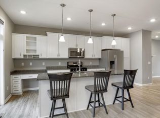 2137 River Valley Ln, Eagan, MN 55122