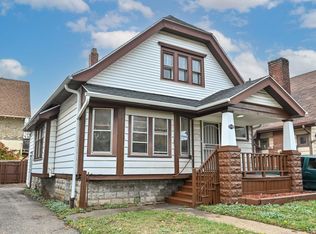 2709 N 37th St, Milwaukee, WI 53210