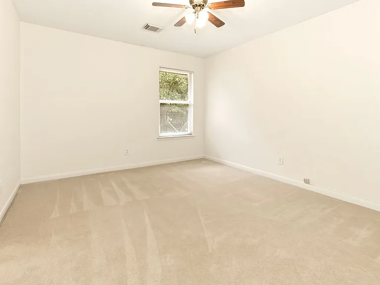 119 Baythorne — Photo 17
