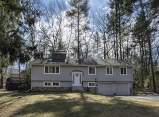 9 Robinwood Rd, Acton, MA 01720