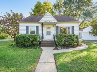 5754 Comstock Ave, Kalamazoo, MI 49048