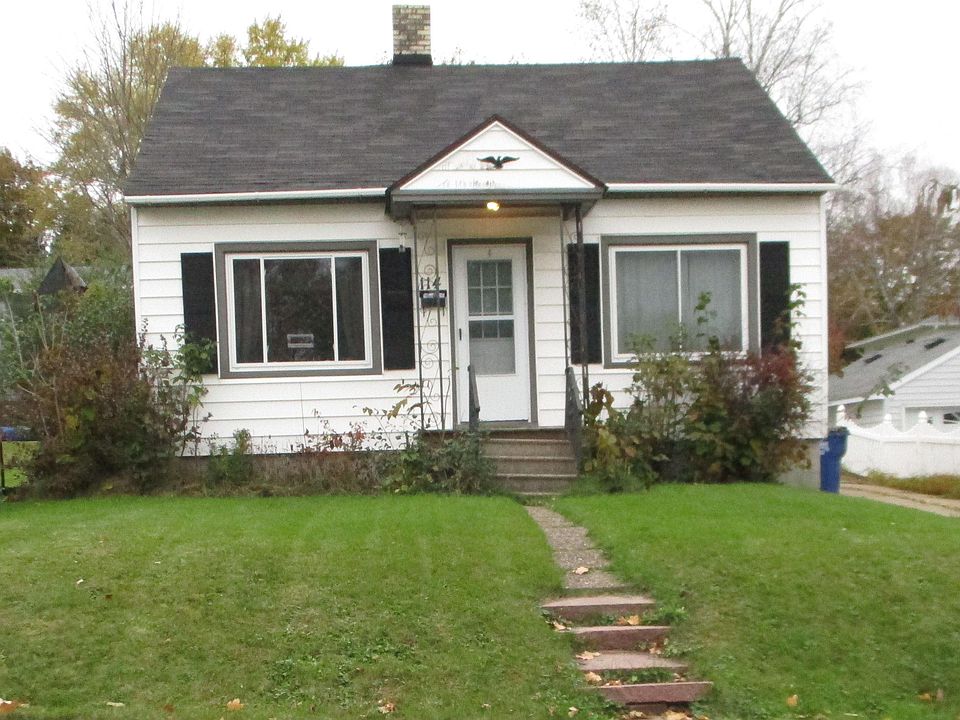 1st image of 114 N 10th Ave