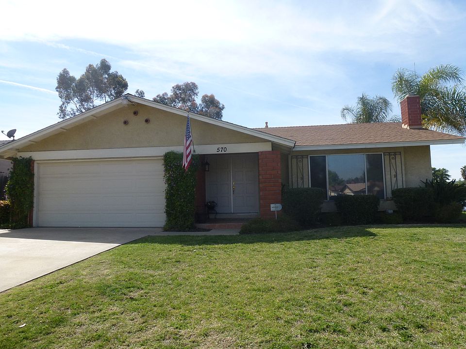 1st image of 570 Woods Dr