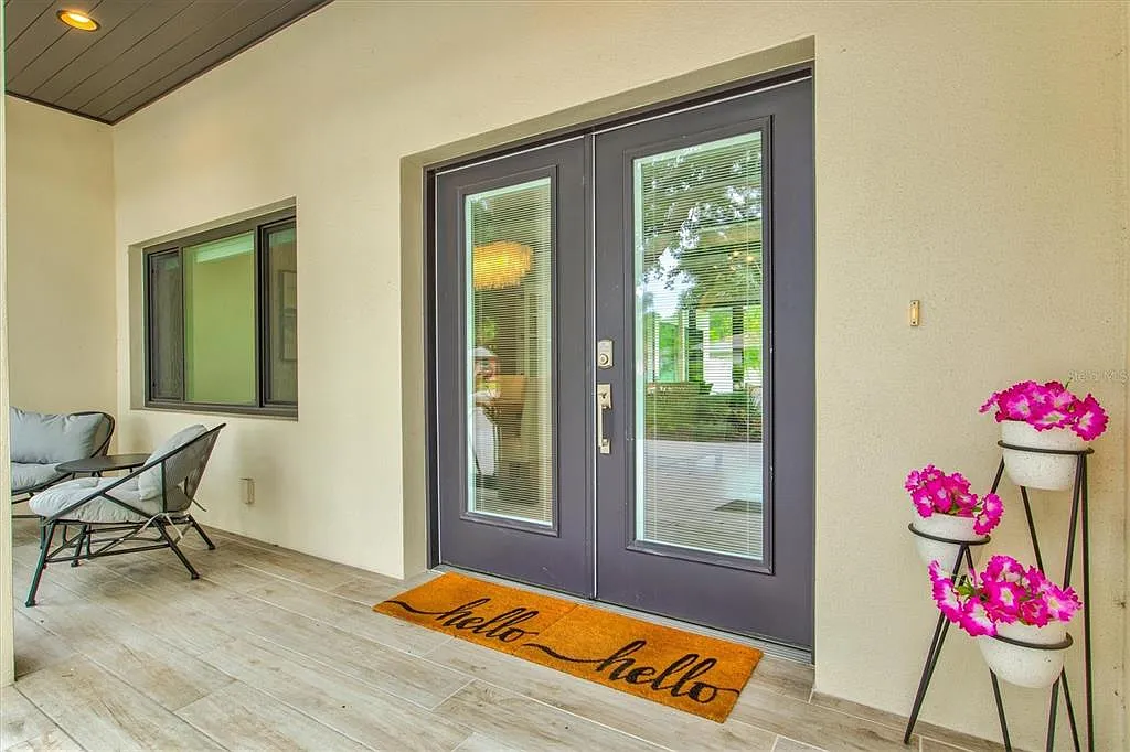 3 bed, 2.5 bath, 2080 sqft, $12,000 — Photo 4