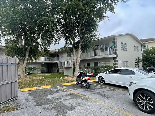 1522 NE 34th Ct Photo 1