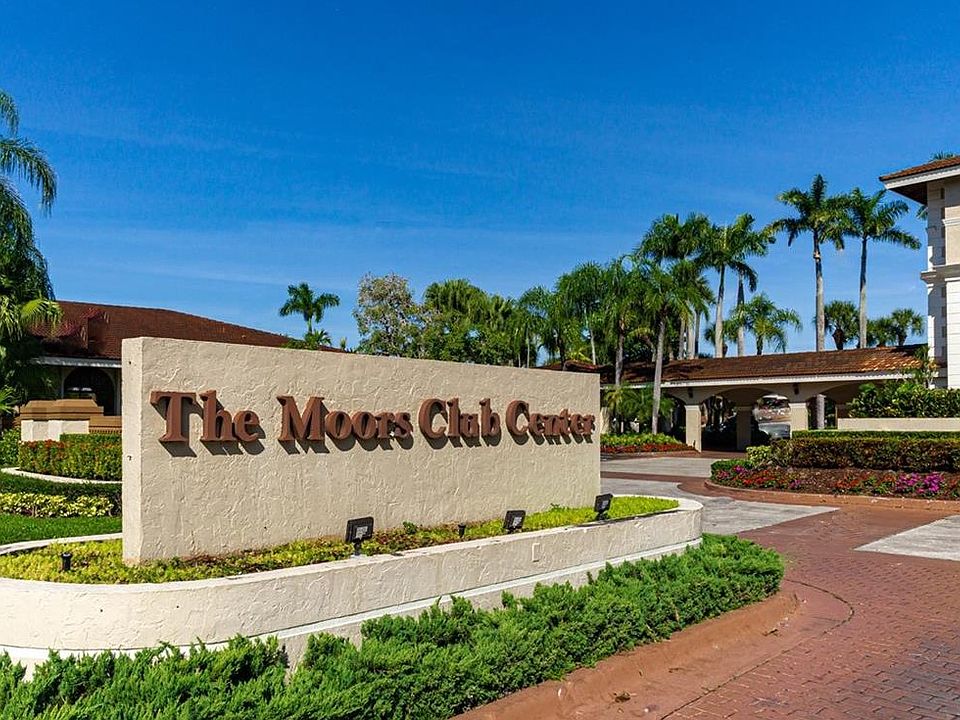 The Moors Club House Entrance.