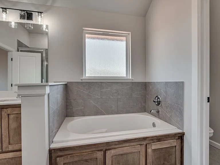 4905 Misty Wood Ln — Photo 19