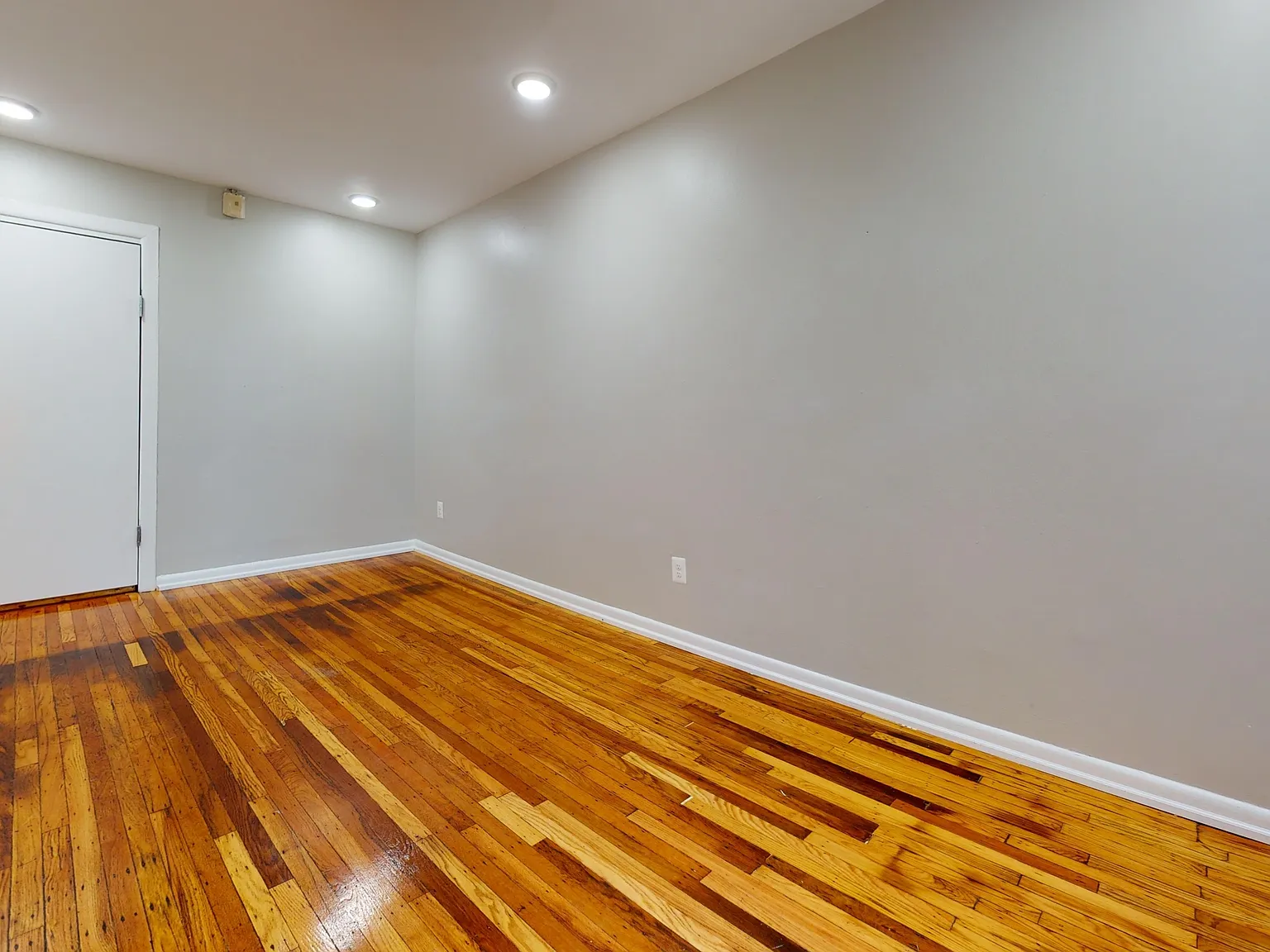 1114 Spruce Street, Philadelphia, PA 19107 — Photo 3