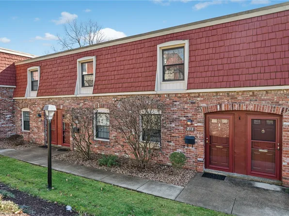 713 Pennsbury Blvd, Pittsburgh, PA 15205