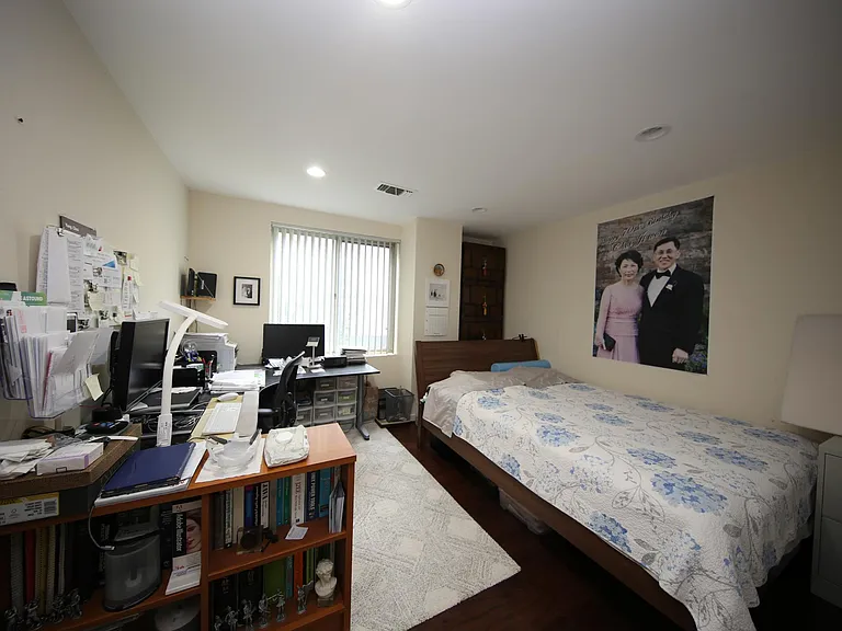 173 Oak St #104 — Photo 10