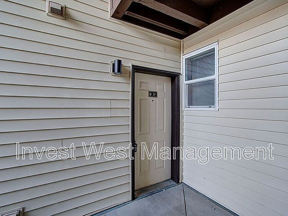 3rd image of 5264 NE 121st Ave APT 30
