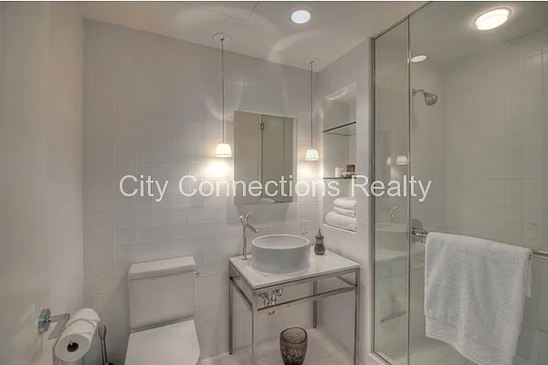 Rented by City Connections Realty | media 2