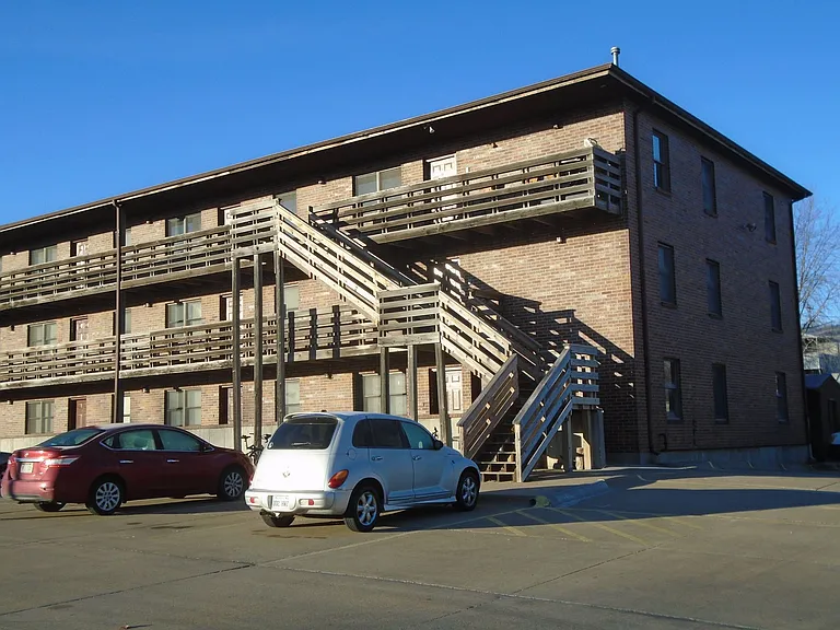 1838 Anderson — Photo 1