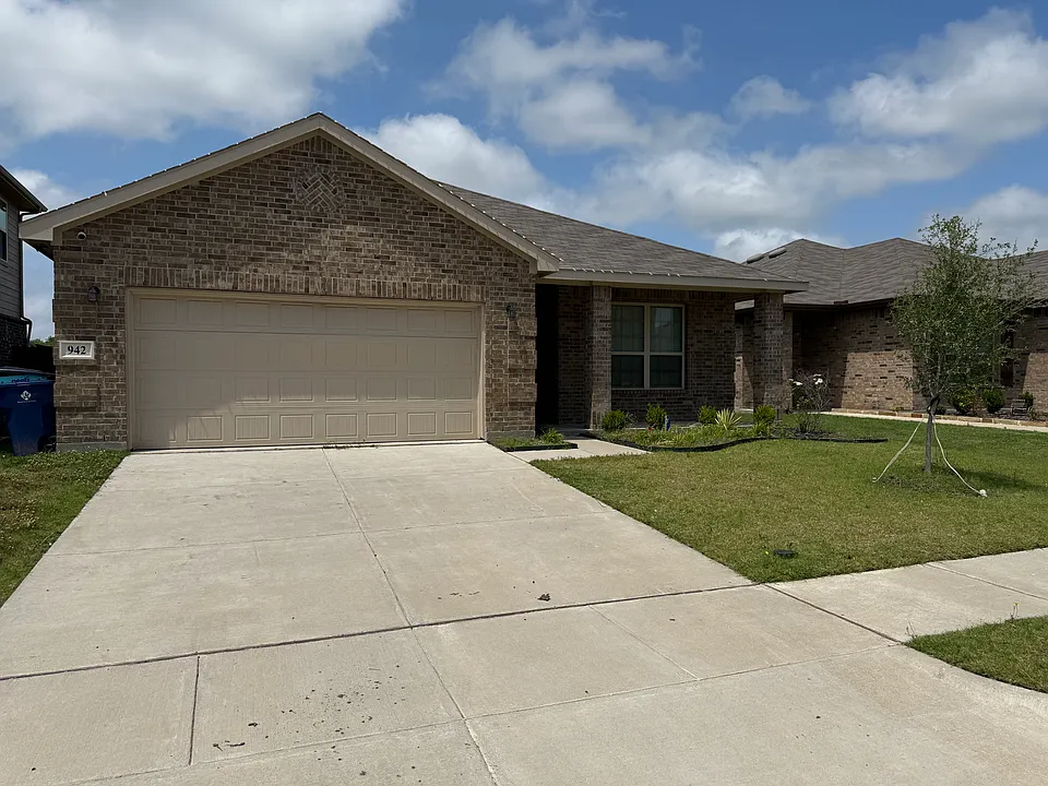 942 Hurstwood Dr