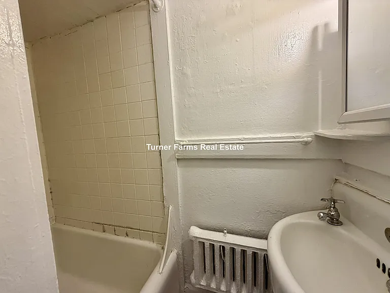 58 Anderson St #7 — Photo 7