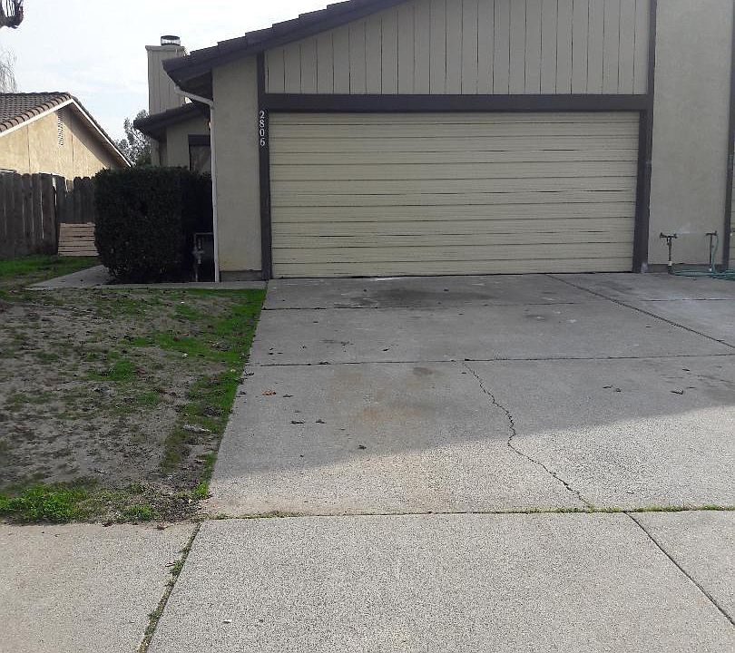 1st image of 2806 Fox Creek Ct