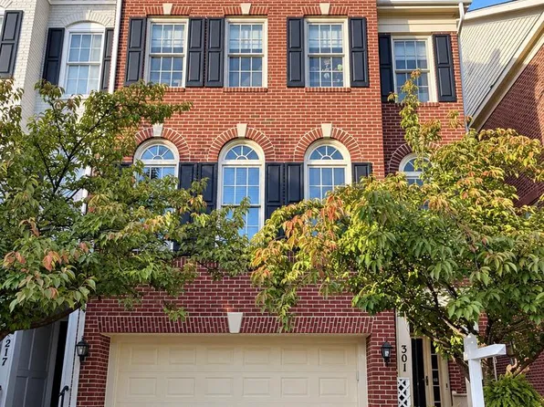 301 Oak Knoll Ter, Rockville, MD 20850