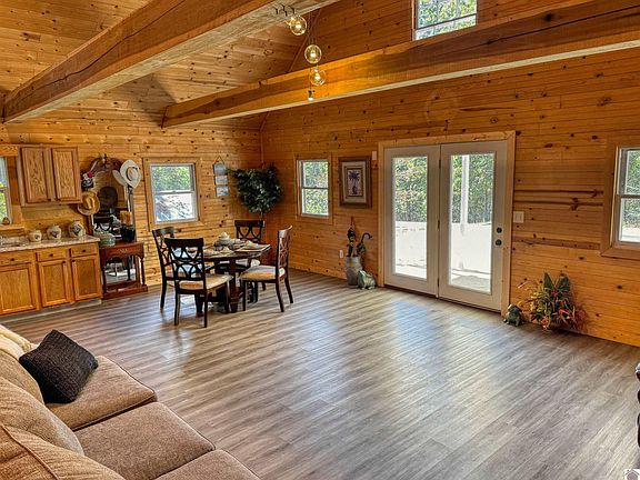 4th image of 84 Ryker Ln