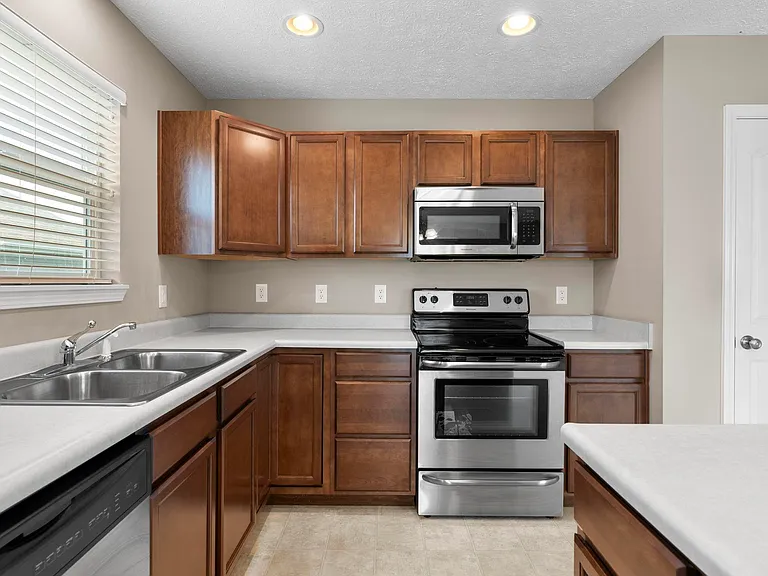 2616 Katmai Ct — Photo 8