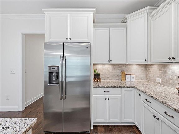 4th image of 53 Spring Hollow Ct