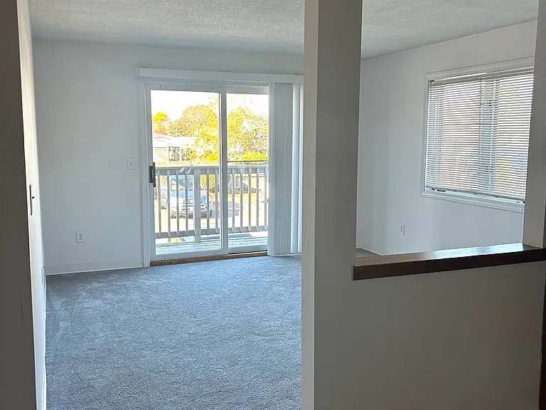 724 Beverage Hill Ave #B2 — Photo 5