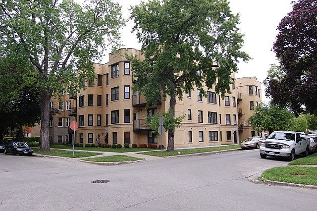 1st image of 2816 W Arthur Ave APT 1