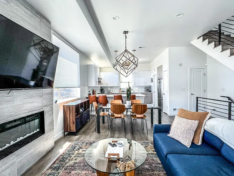 1624 N Irving St #5 — Photo 17
