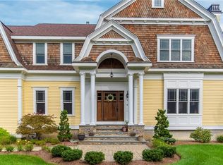 9 Clinton Dr, Rehoboth, MA 02769