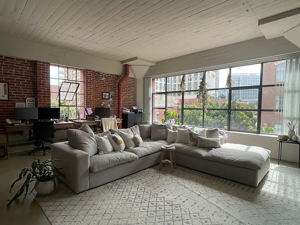 1st image of 301 4th Ave #301