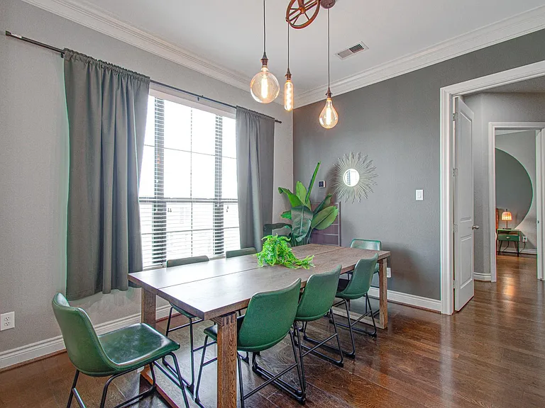 4001 Dallas St #A — Photo 12