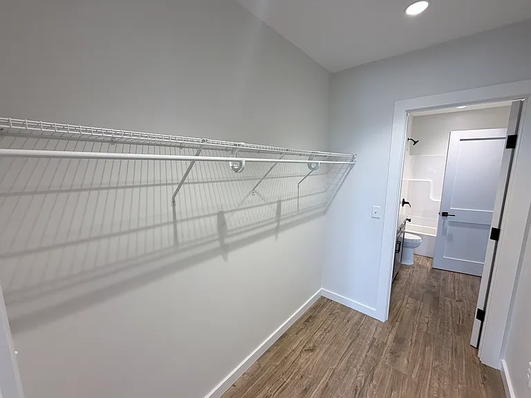 345 Main St — Photo 9