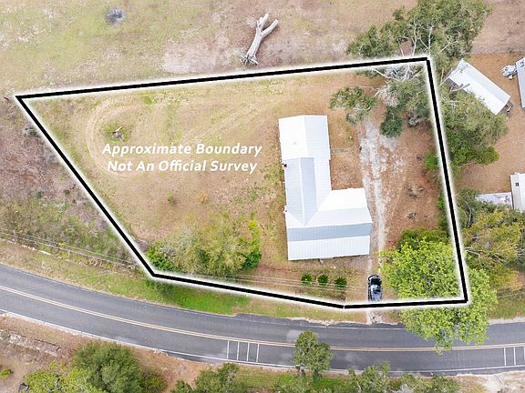 3rd image of 242 NE Bellville Rd