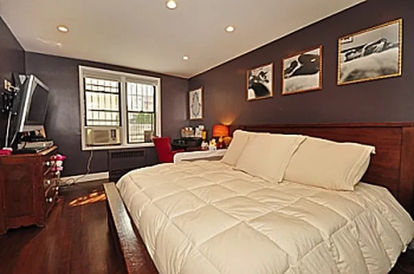 Sold by MNS | media 18