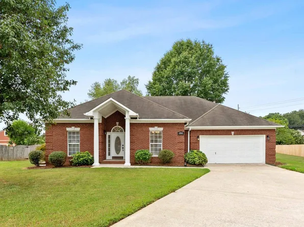 202 Williston Dr, Huntsville, AL 35806