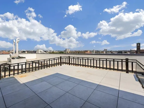 237 Washington Street image 22 of 34