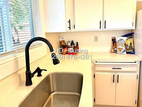 5th image of 6366 Porterfield Ct