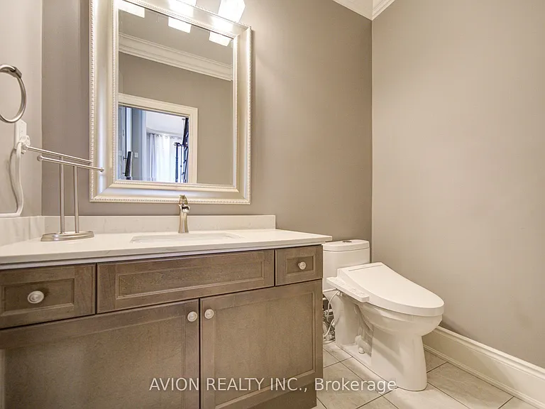 102 Joseph Hartman Cres — Photo 18