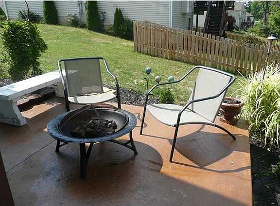 3rd image of 2105 Cherrywood Dr
