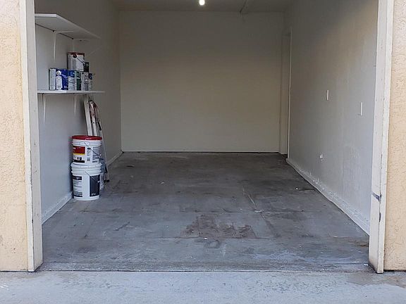 3rd image of 1568 Oliver Ave APT A