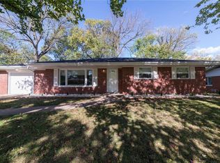 29 Flamingo Dr, Belleville, IL